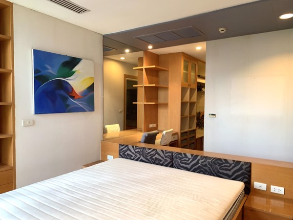 Picture of 1 bed Condo in Baan Somthavil Lumphini Sub District C017808