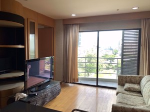 Picture of 1 bed Condo in Baan Somthavil Lumphini Sub District C017809