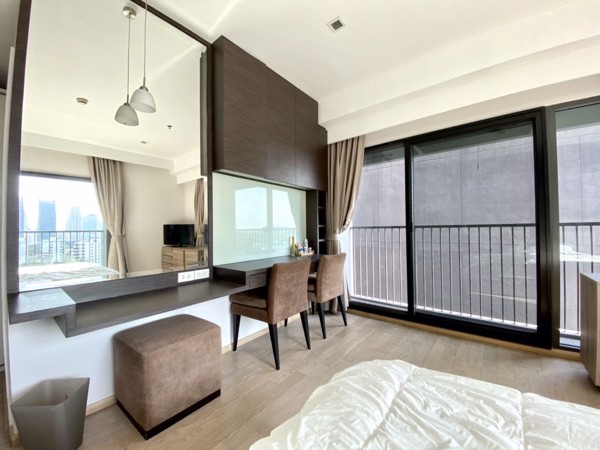 Picture of 1 bed Condo in Noble Remix Khlongtan Sub District C017824