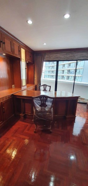 รูปภาพ 4 ห้องนอน Condo ในโครงการ Mahogany Tower Khlongtan Sub District C017835