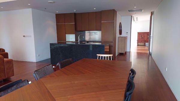 Picture of 2 bed Condo in Hansar Rajdamri Lumphini Sub District C017866