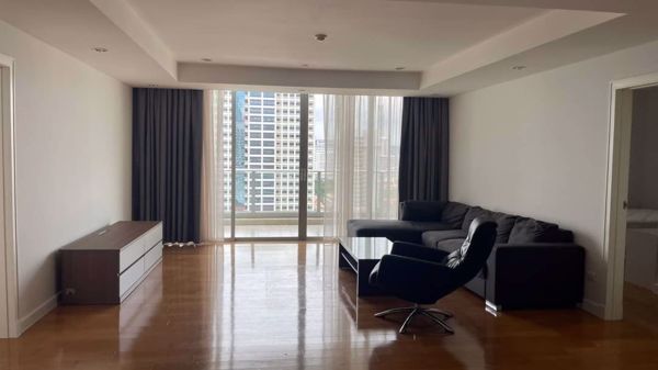 Picture of 4 bed Condo in Chamchuri Square Residence Pathumwan Sub District C017914