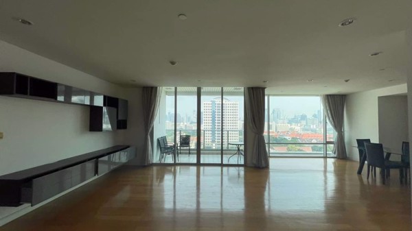 Picture of 4 bed Condo in Chamchuri Square Residence Pathumwan Sub District C017917