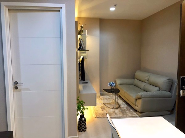 Picture of 2 bed Condo in The Signature by URBANO Samsennai Sub District C017929