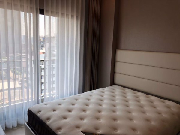 Picture of 2 bed Condo in The Signature by URBANO Samsennai Sub District C017930