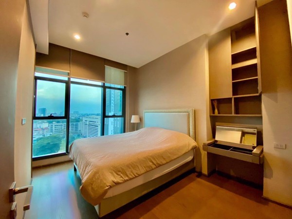 รูปภาพ 2 ห้องนอน Condo ในโครงการ The Diplomat Sathorn Silom Sub District C017947