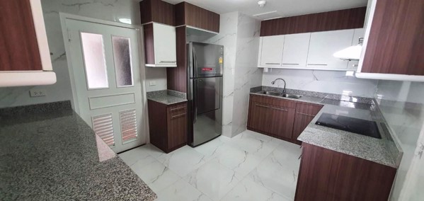 Picture of 3 bed Condo in President Park Sukhumvit 24 Khlongtan Sub District C017964