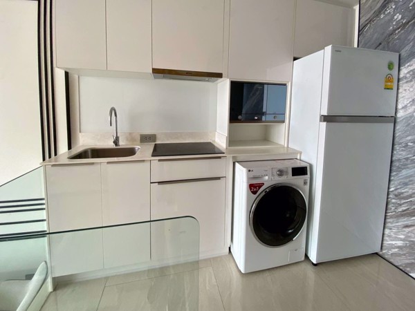 Picture of 2 bed Condo in Ashton Silom Suriyawong Sub District C017984