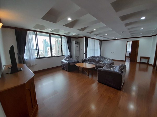 Picture of 3 bed Condo in Acadamia Grand Tower Khlong Tan Nuea Sub District C018001