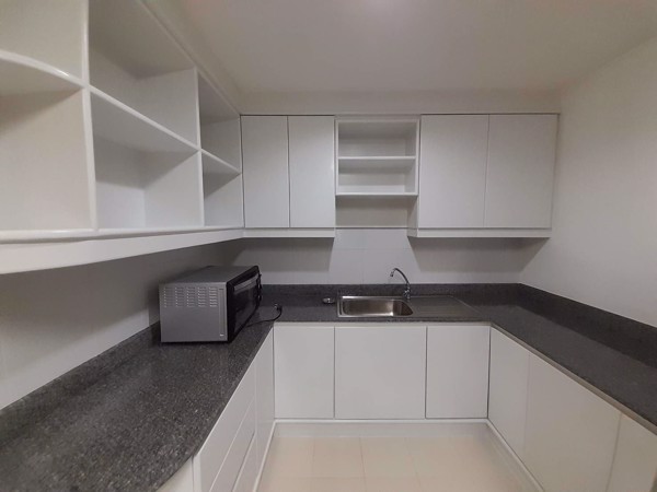 Picture of 3 bed Condo in Acadamia Grand Tower Khlong Tan Nuea Sub District C018001