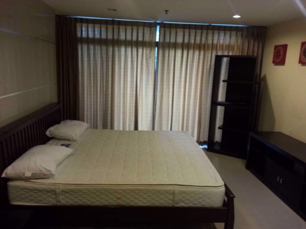 Picture of 2 bed Condo in Baan Prompong Khlong Tan Nuea Sub District C018004