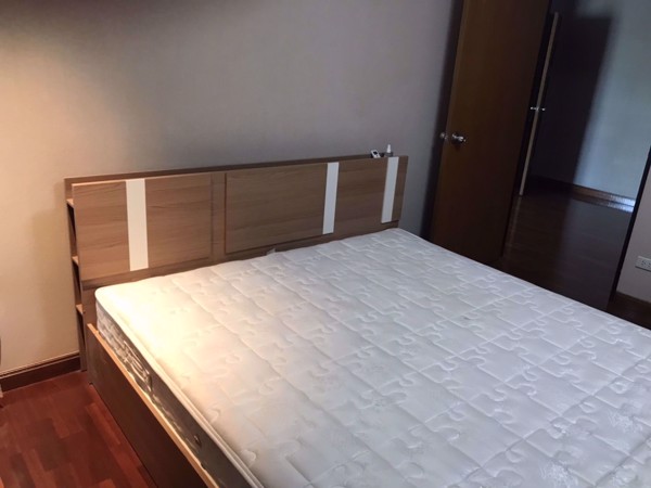 Picture of 2 bed Condo in Navin Court Pathum Wan District C018011