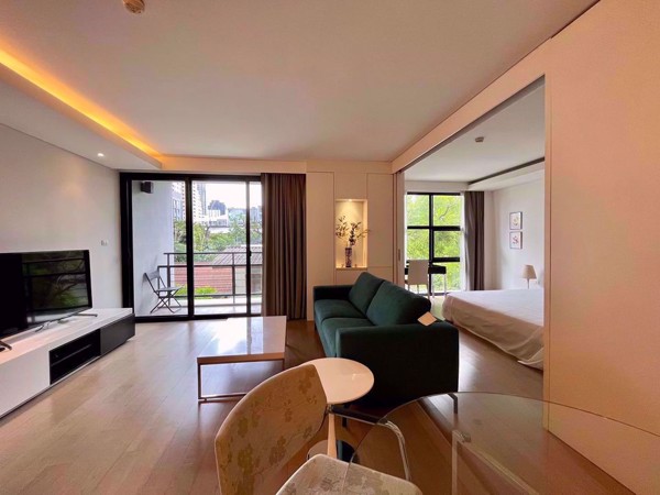 Picture of 1 bed Condo in MODE Sukhumvit 61 Khlong Tan Nuea Sub District C018027