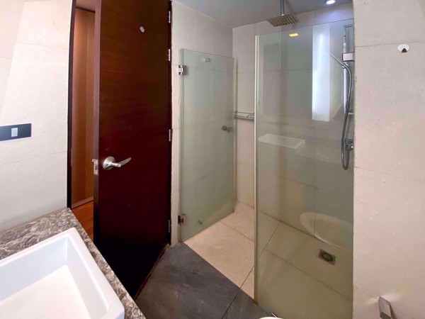 Picture of 1 bed Condo in Quad Silom Silom Sub District C018040