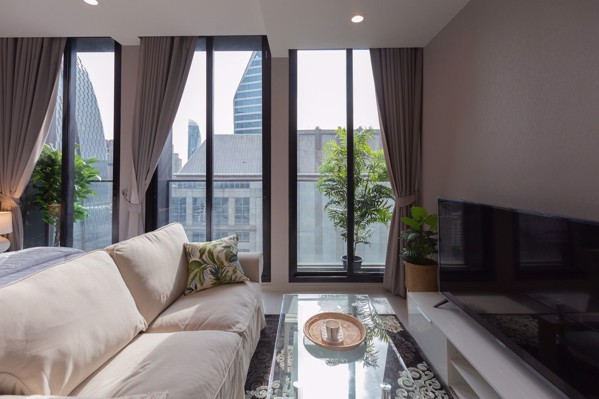 Picture of 1 bed Condo in Noble Ploenchit Lumphini Sub District C018055