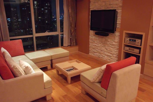 Picture of 1 bed Condo in Baan Sathorn Chaopraya Khlong Ton Sai Sub District C018094