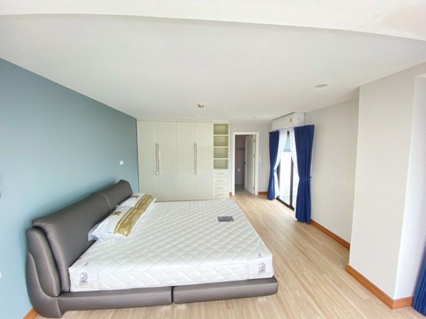 Picture of 3 bed Penthouse in Ruamjai Heights Khlong Toei Nuea Sub District P018112