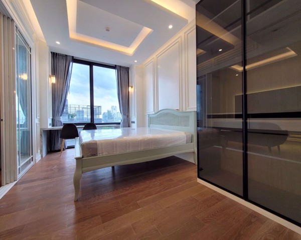 Picture of 1 bed Condo in MUNIQ Langsuan Pathum Wan District C018114