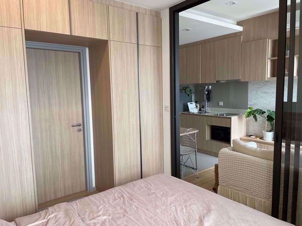 Picture of 1 bed Condo in M Jatujak Chomphon Sub District C018209