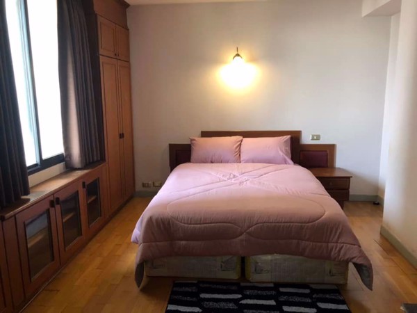 Picture of 2 bed Condo in Las Colinas Khlong Toei Nuea Sub District C018216