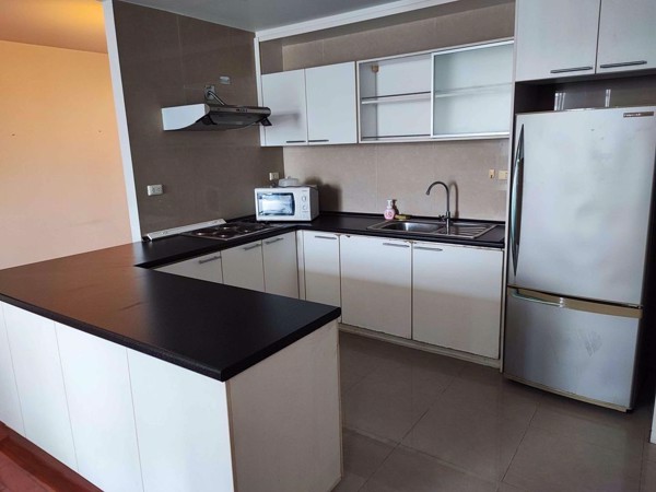 Picture of 3 bed Condo in The Peaks Residence Khlong Toei Nuea Sub District C018222