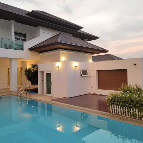 Picture of 6 bed House in Windmill Park  Bang Kaeo Sub District H018237