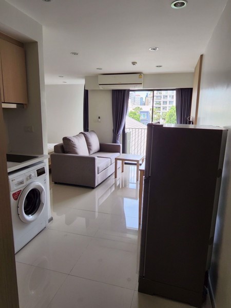 รูปภาพ Studio ห้องนอน Condo ในโครงการ The Greenston Thonglor Residence Khlong Tan Nuea Sub District C018238