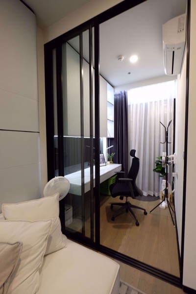 Picture of 1 bed Condo in Park Origin Phayathai Thanonphayathai Sub District C018241