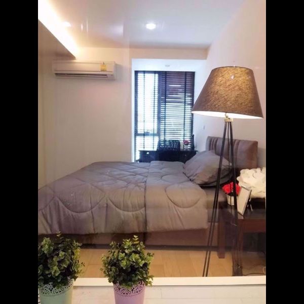 Picture of 1 bed Condo in Via 49 Khlong Tan Nuea Sub District C018247