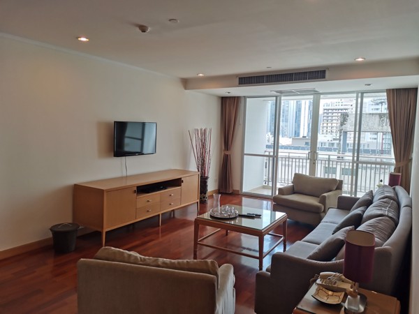 Picture of 3 bed Condo in GM Height Khlongtoei Sub District C018269