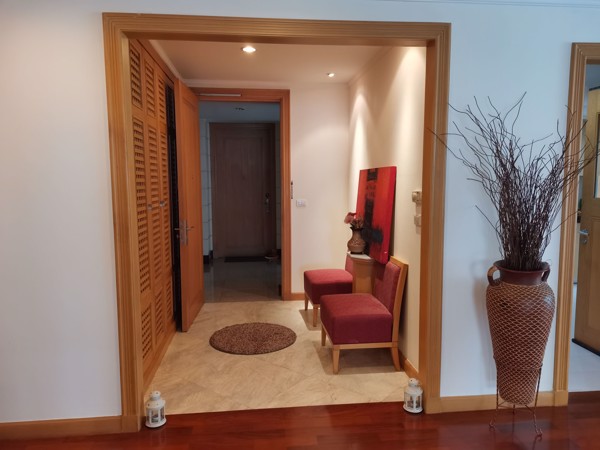 Picture of 3 bed Condo in GM Height Khlongtoei Sub District C018269