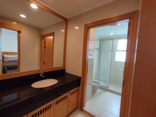 Picture of 3 bed Condo in GM Height Khlongtoei Sub District C018270