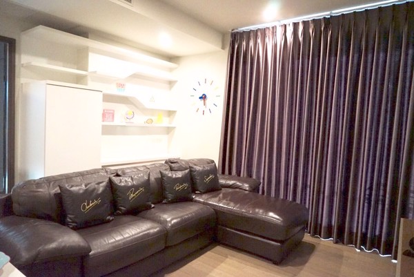 Picture of 1 bed Condo in Pyne by Sansiri Thanonphetchaburi Sub District C018288