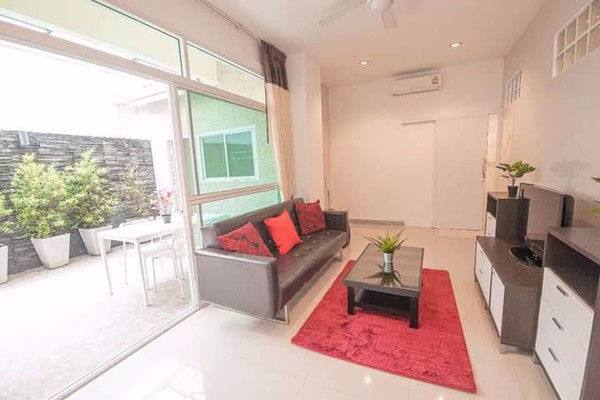 Picture of 3 bed Condo in Swasdi Mansion Khlong Toei Nuea Sub District C018301