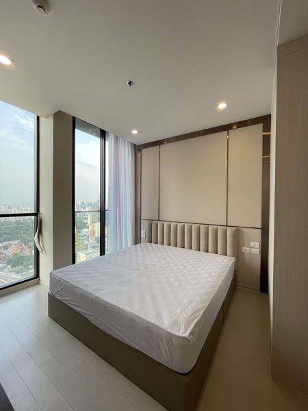 Picture of 2 bed Condo in Noble Ploenchit Lumphini Sub District C018333