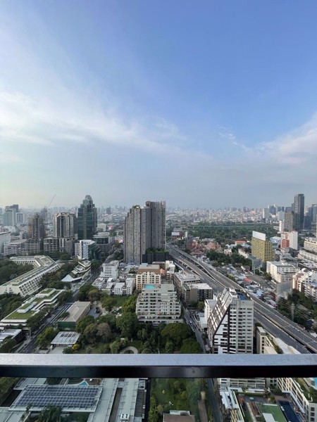 Picture of 2 bed Condo in Noble Ploenchit Lumphini Sub District C018333