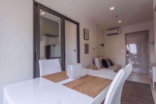 Picture of 1 bed Condo in Rhythm Sukhumvit 36-38 Phra Khanong Sub District C018331