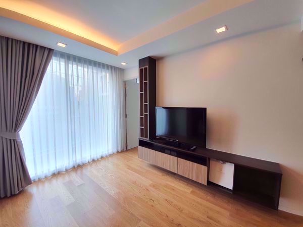 รูปภาพ 2 ห้องนอน Condo ในโครงการ Focus Ploenchit Khlong Tan Nuea Sub District C018342