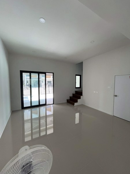 Picture of 3 bed House in PLEX Onnut - Wongwaen  Prawet Sub District H018350