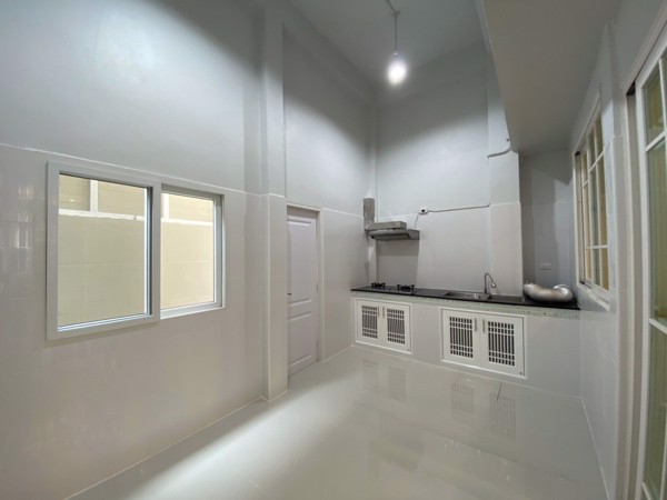 Picture of 4 bed House in The Master @ BTS Udomsuk  Bang Na Sub District H018387