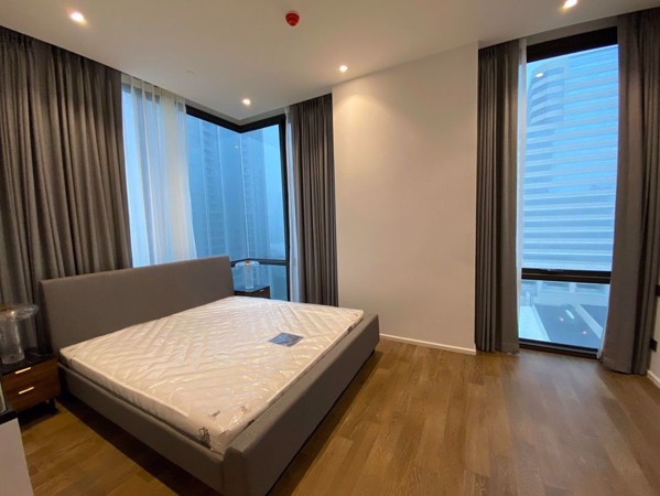 Picture of 2 bed Condo in MUNIQ Langsuan Pathum Wan District C018396