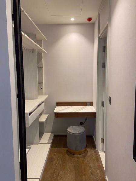 Picture of 2 bed Condo in MUNIQ Langsuan Pathum Wan District C018396