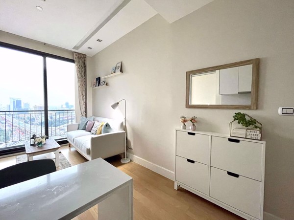 Picture of 1 bed Condo in Equinox Chomphon Sub District C018413