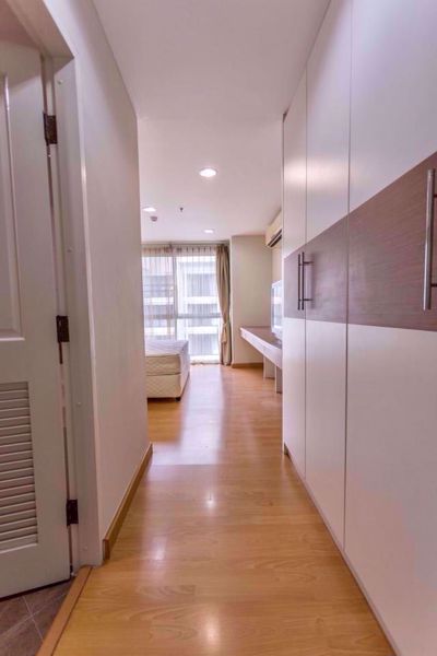 รูปภาพ 2 ห้องนอน Condo ในโครงการ Serene Place Sukhumvit 24 Khlongtan Sub District C018433