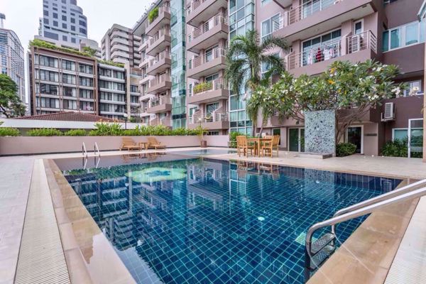 รูปภาพ 2 ห้องนอน Condo ในโครงการ Serene Place Sukhumvit 24 Khlongtan Sub District C018433