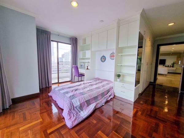 Picture of 3 bed Condo in Richmond Palace Khlong Tan Nuea Sub District C018517