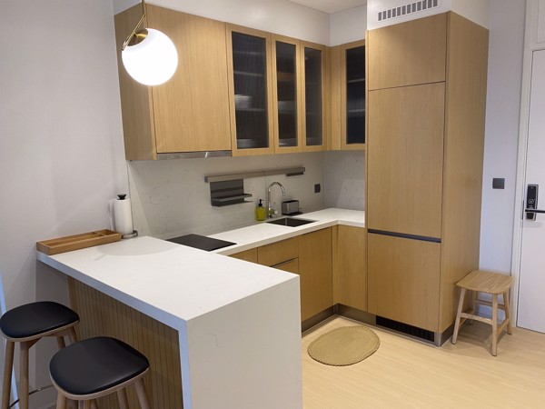 Picture of 1 bed Condo in MUNIQ Langsuan Pathum Wan District C018568