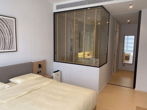 Picture of 1 bed Condo in MUNIQ Langsuan Pathum Wan District C018568