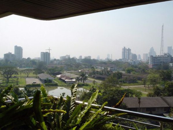 Picture of 2 bed Condo in Supreme Ville Thungmahamek Sub District C018639