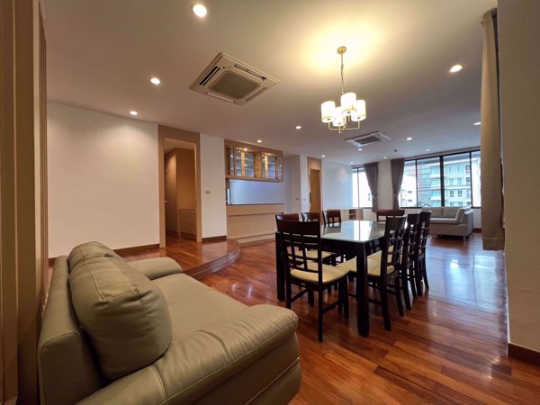 รูปภาพ 3 ห้องนอน Condo ในโครงการ Acadamia Grand Tower Khlong Tan Nuea Sub District C018644